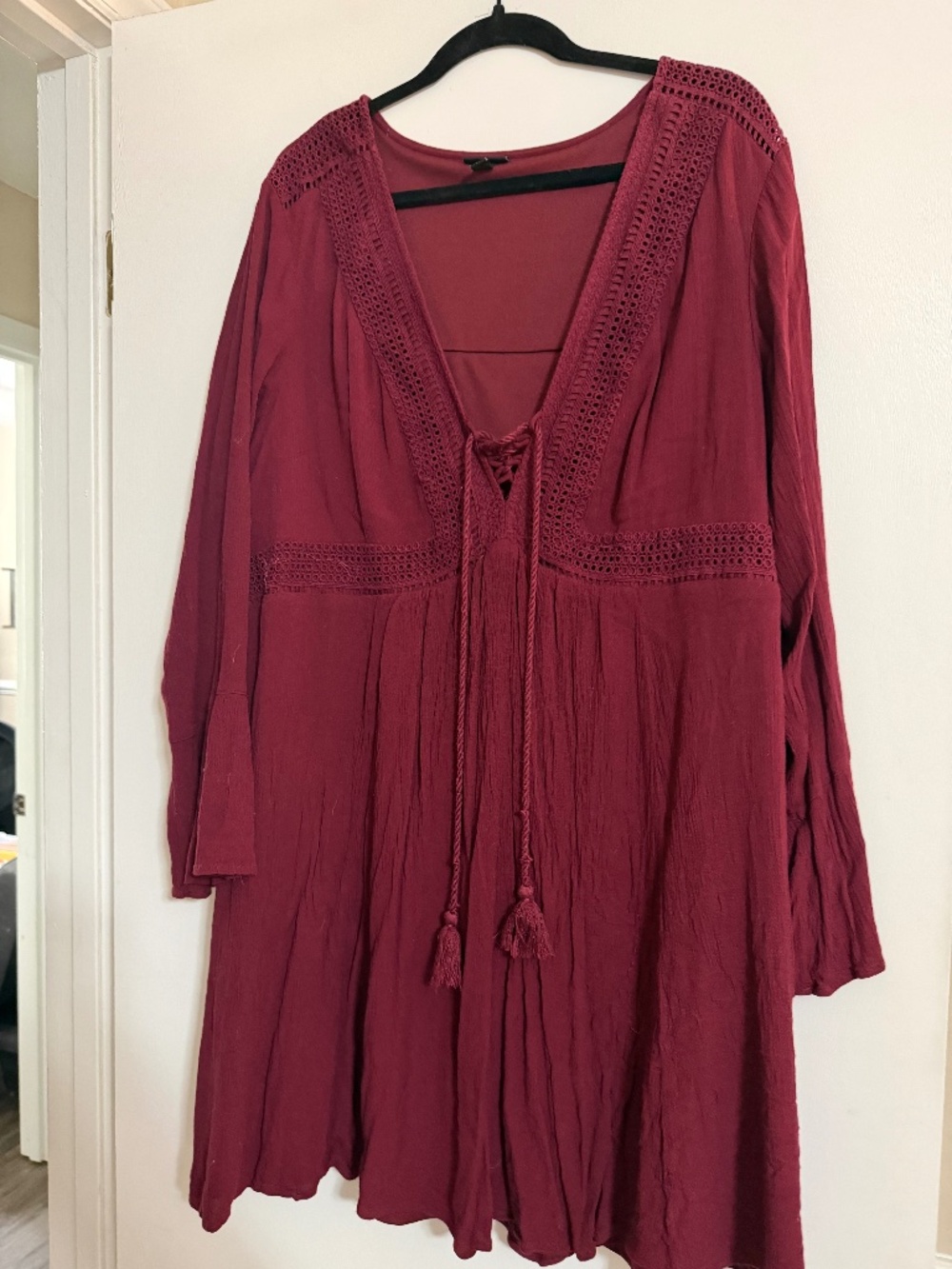 EUC Torrid 3XL garnet dress with tassel detail